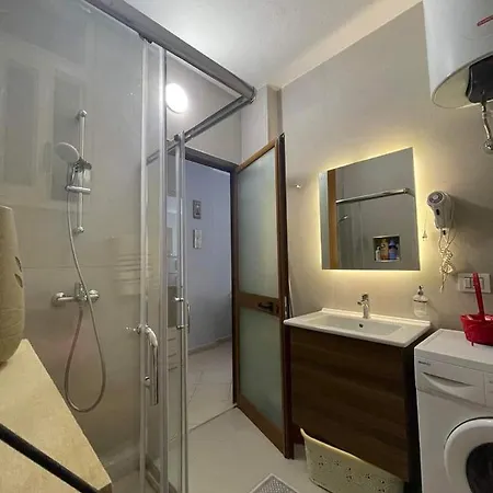 Zeko Apartmán Golem (Tirana)